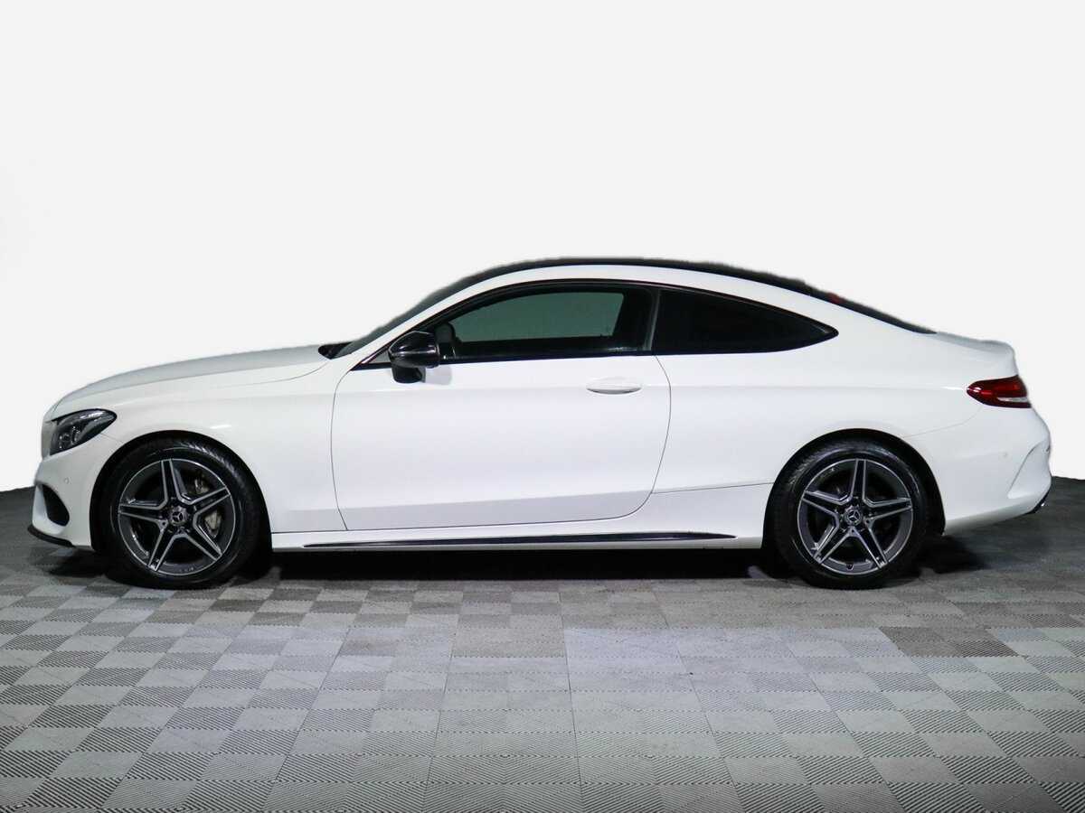 Б/У Мерседес-Бенц Ц-Класс 2016 года. Фото: #4