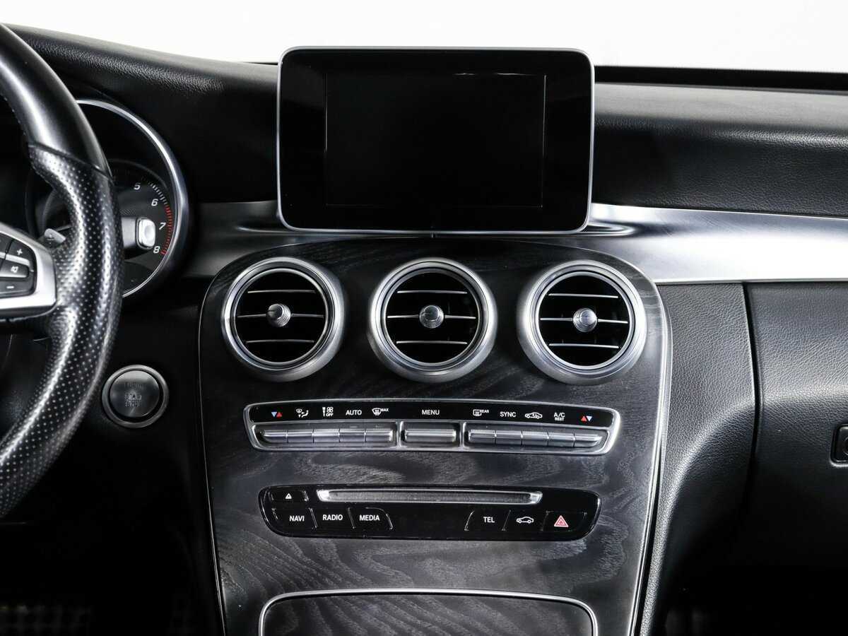 Б/У Мерседес-Бенц Ц-Класс 2018 года. Фото: #12