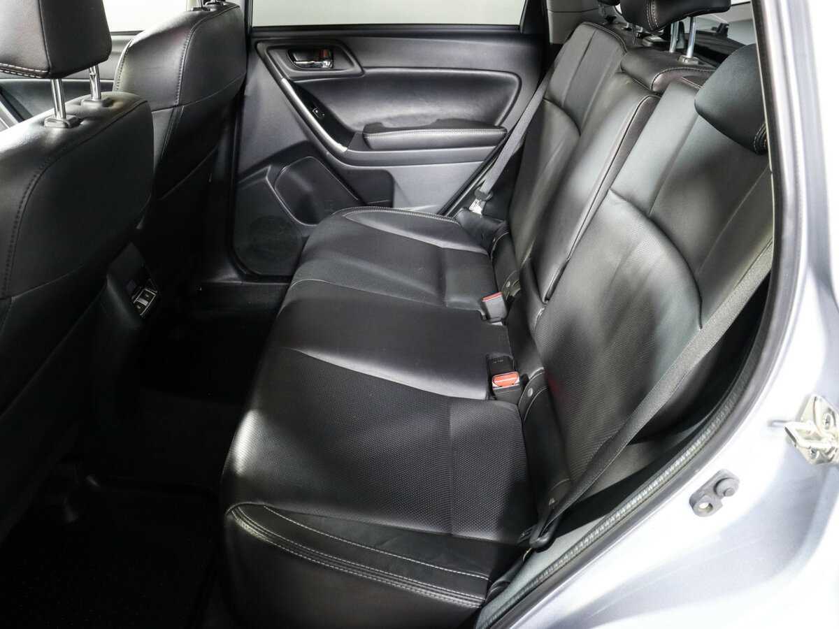 Б/У Субару Форестер 2016 года. Фото: #6