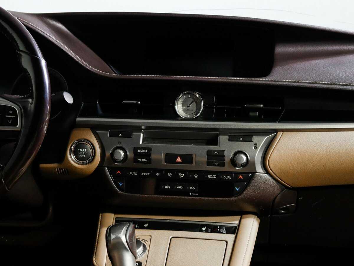 Б/У Лексус ЕС 2017 года. Фото: #8