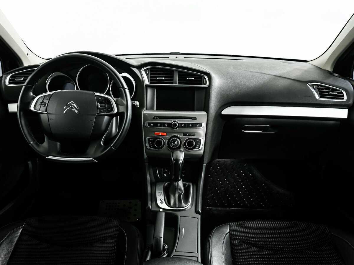 Б/У Ситроен Ц4 2016 года. Фото: #10