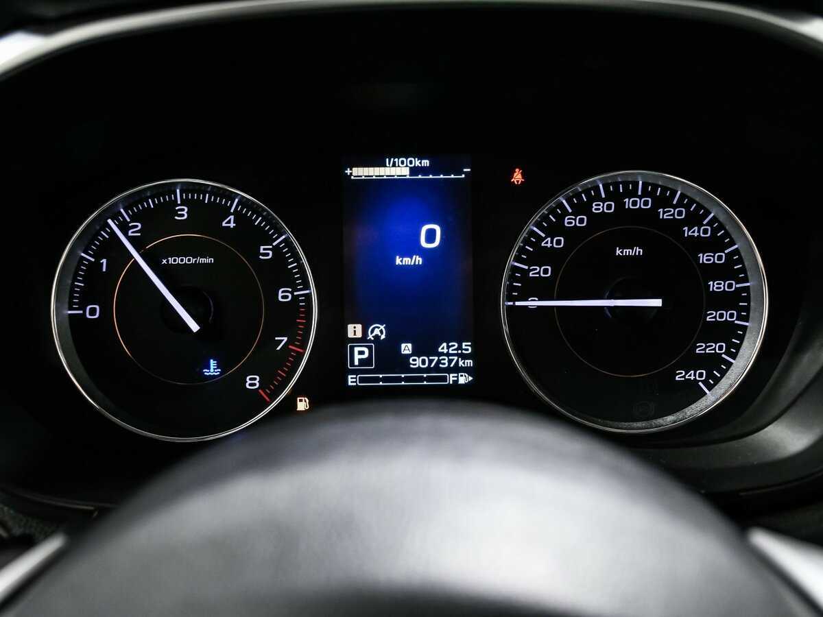 Б/У Субару ИксВи 2018 года. Фото: #9