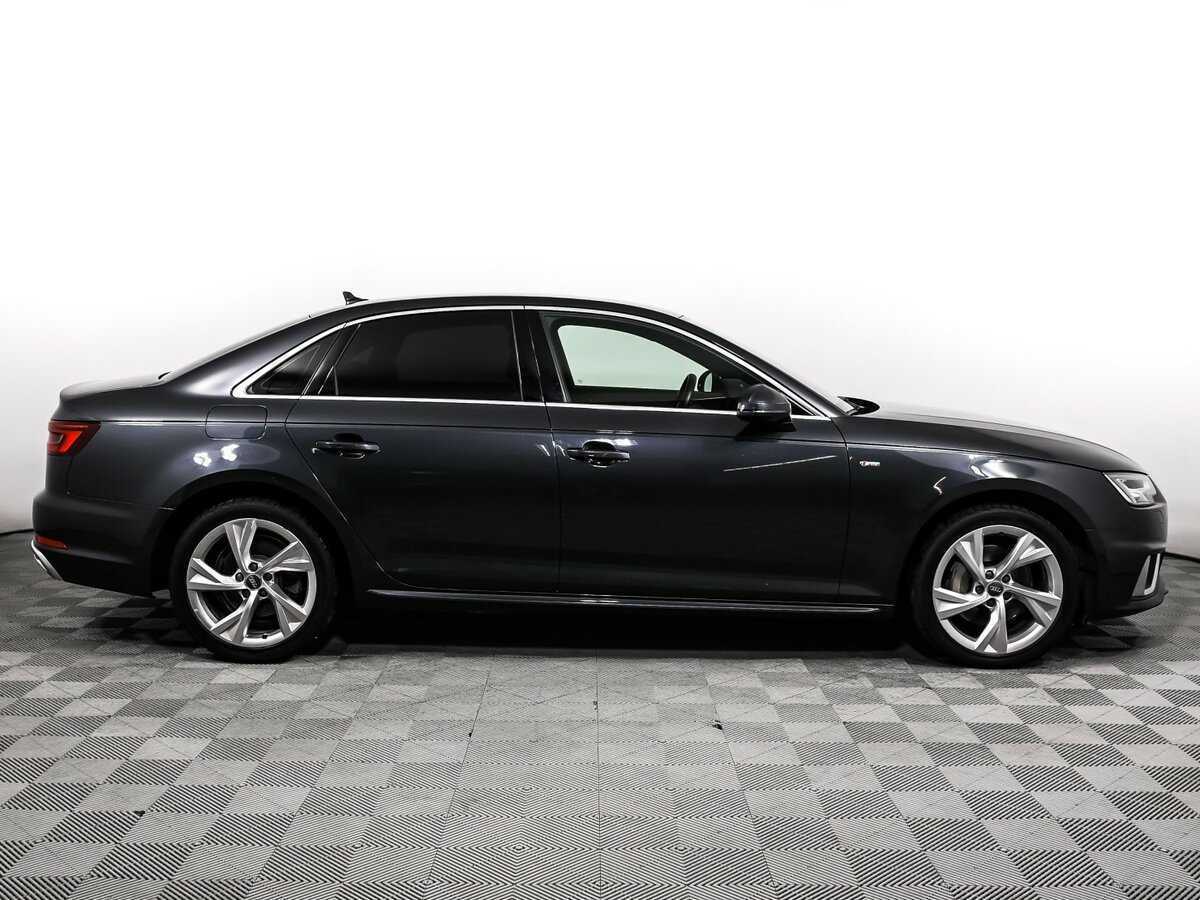 Б/У Ауди А4 2018 года. Фото: #3