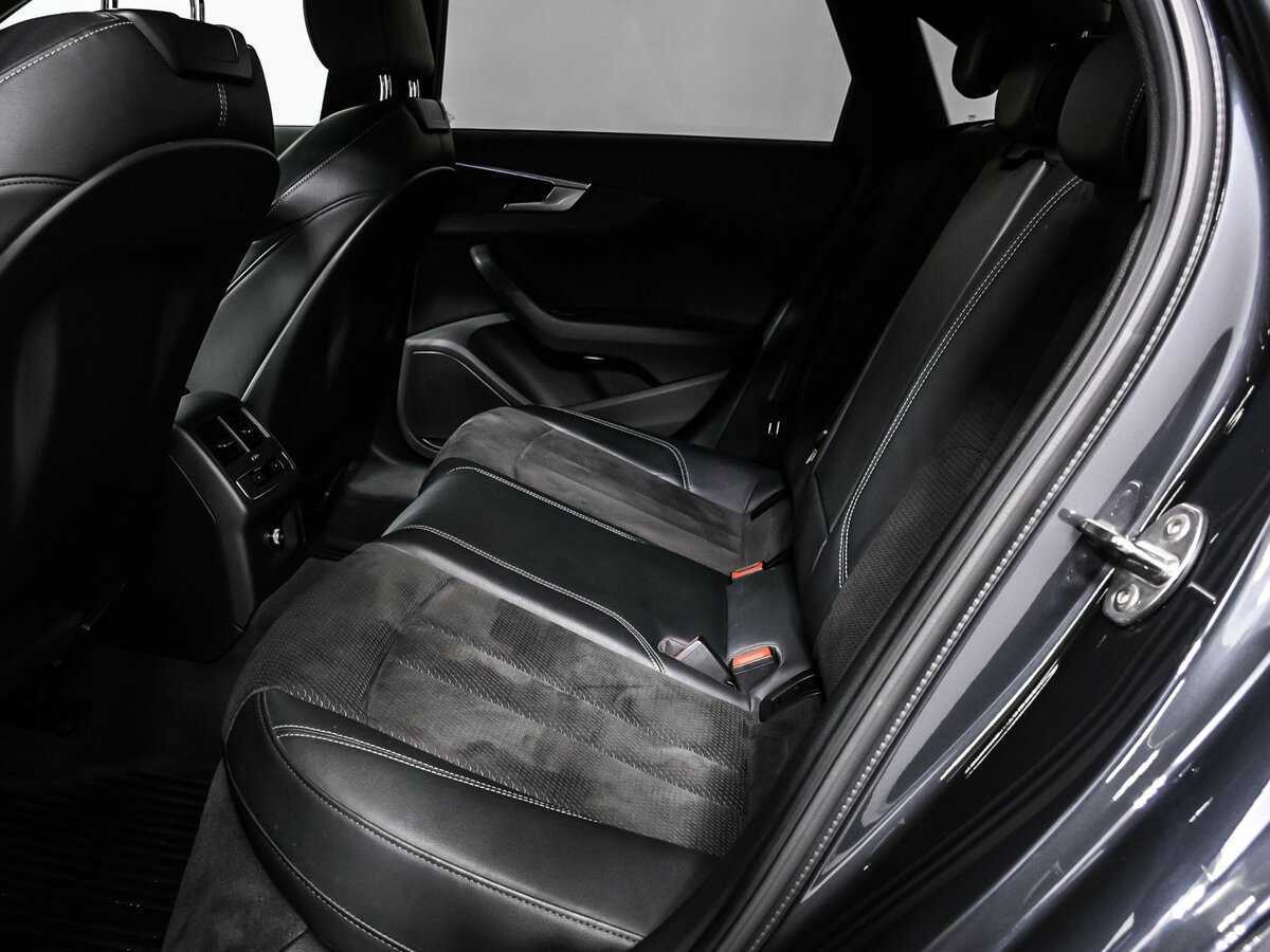 Б/У Ауди А4 2018 года. Фото: #12