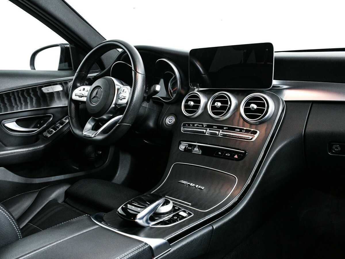 Б/У Мерседес-Бенц Ц-Класс 2018 года. Фото: #8