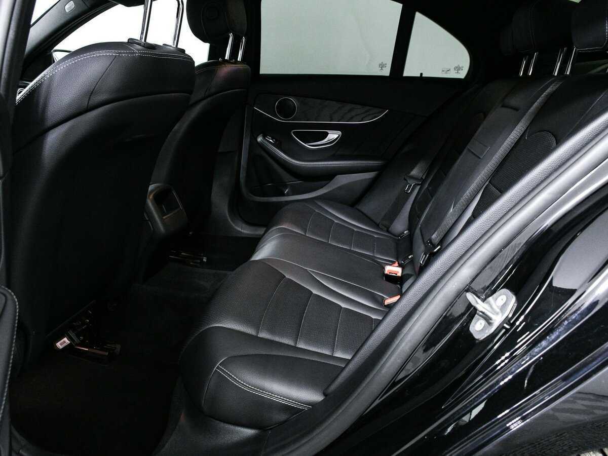 Б/У Мерседес-Бенц Ц-Класс 2018 года. Фото: #11