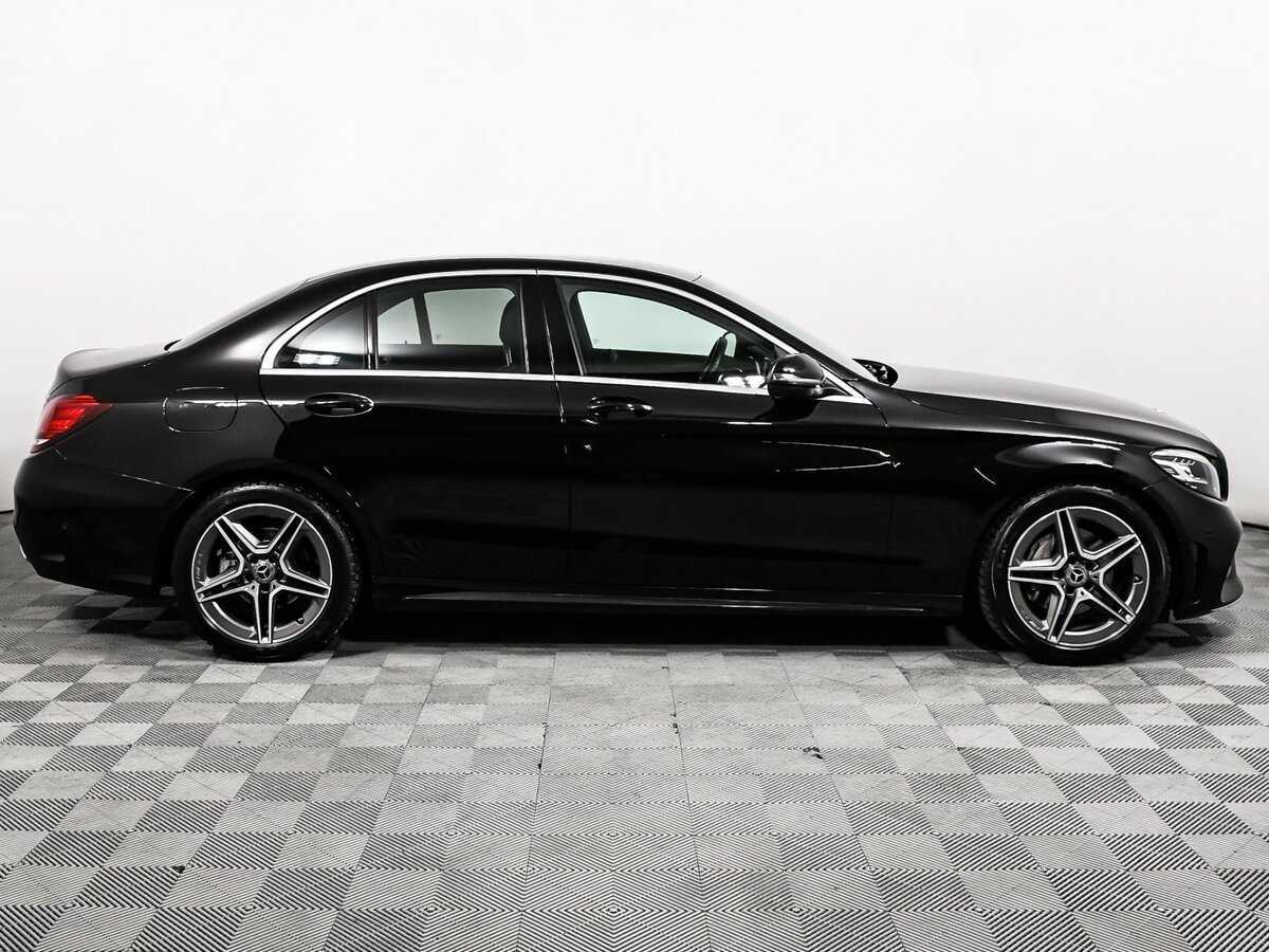 Б/У Мерседес-Бенц Ц-Класс 2018 года. Фото: #3