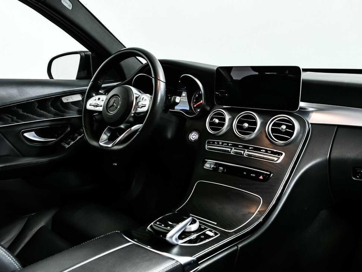 Б/У Мерседес-Бенц Ц-Класс 2018 года. Фото: #8