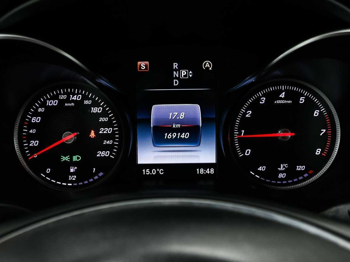 Б/У Мерседес-Бенц Ц-Класс 2014 года. Фото: #9