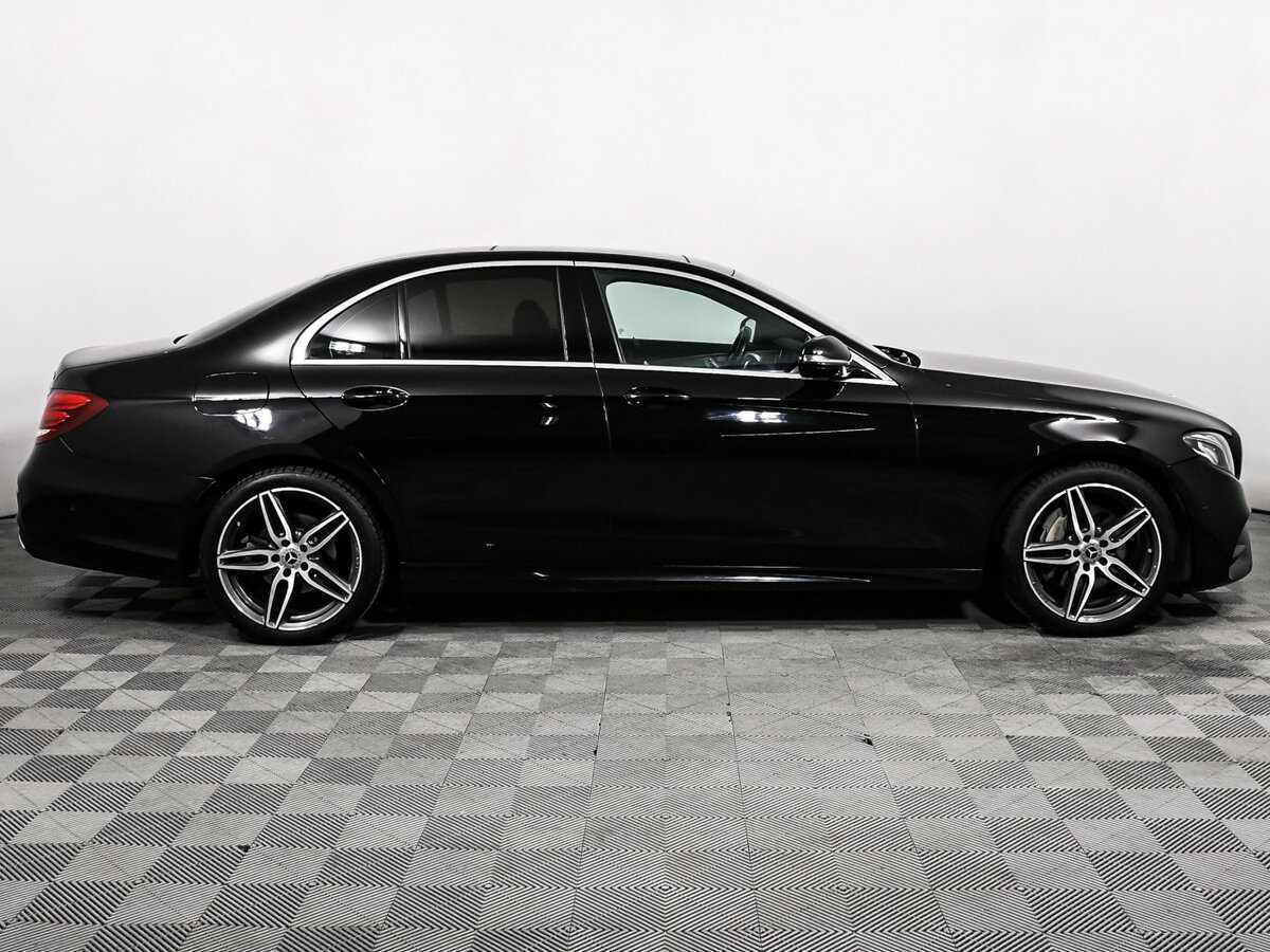 Б/У Мерседес-Бенц Е-Класс 2016 года. Фото: #3