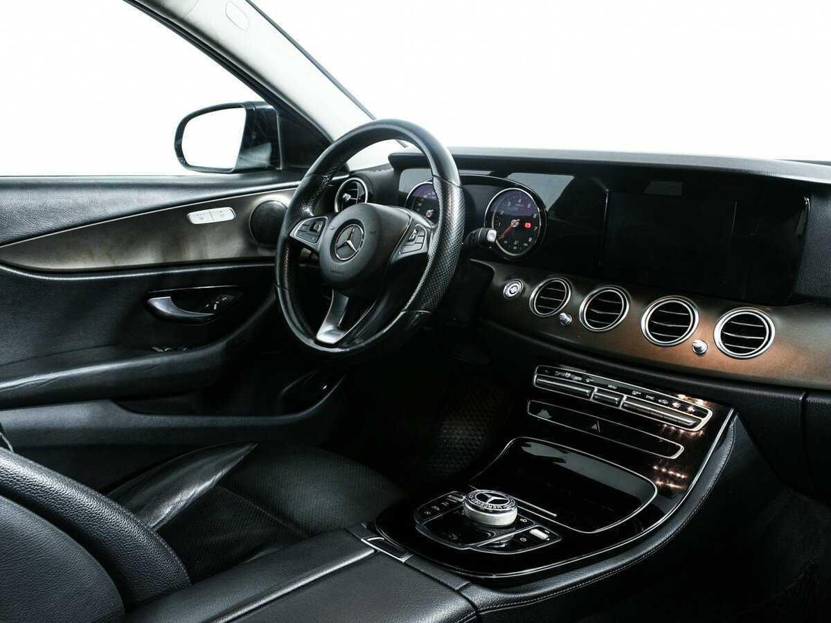 Б/У Мерседес-Бенц Е-Класс 2016 года. Фото: #6