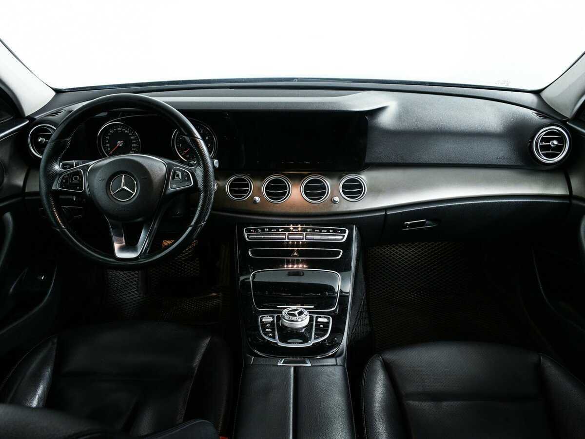 Б/У Мерседес-Бенц Е-Класс 2016 года. Фото: #8