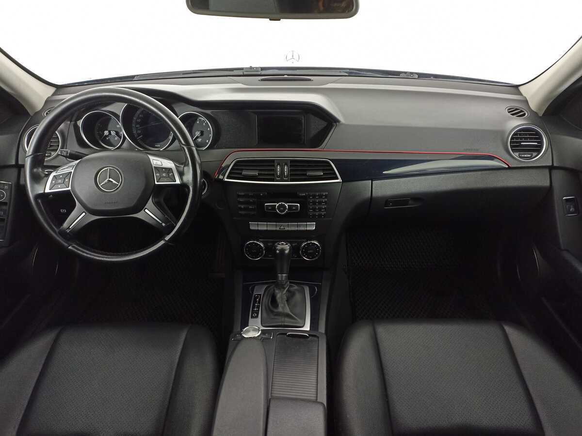 Б/У Мерседес-Бенц Ц-Класс 2012 года. Фото: #13