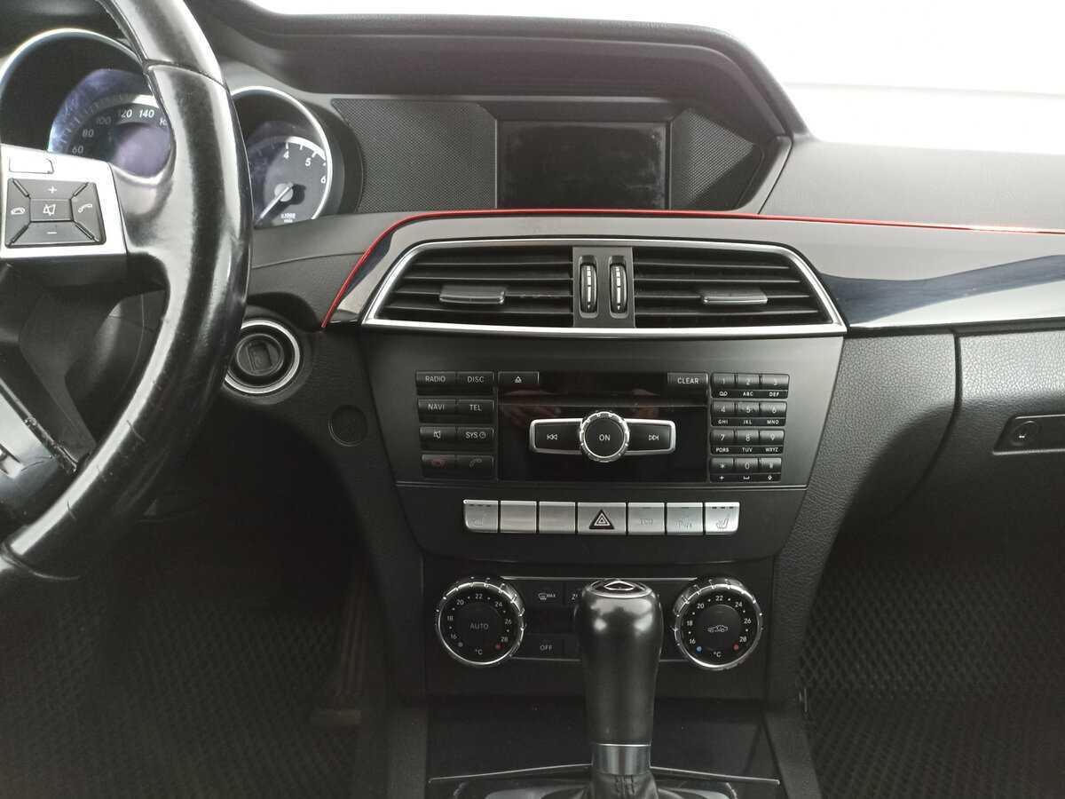 Б/У Мерседес-Бенц Ц-Класс 2012 года. Фото: #14