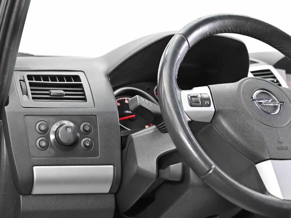 Б/У Опель Зафира 2012 года. Фото: #5