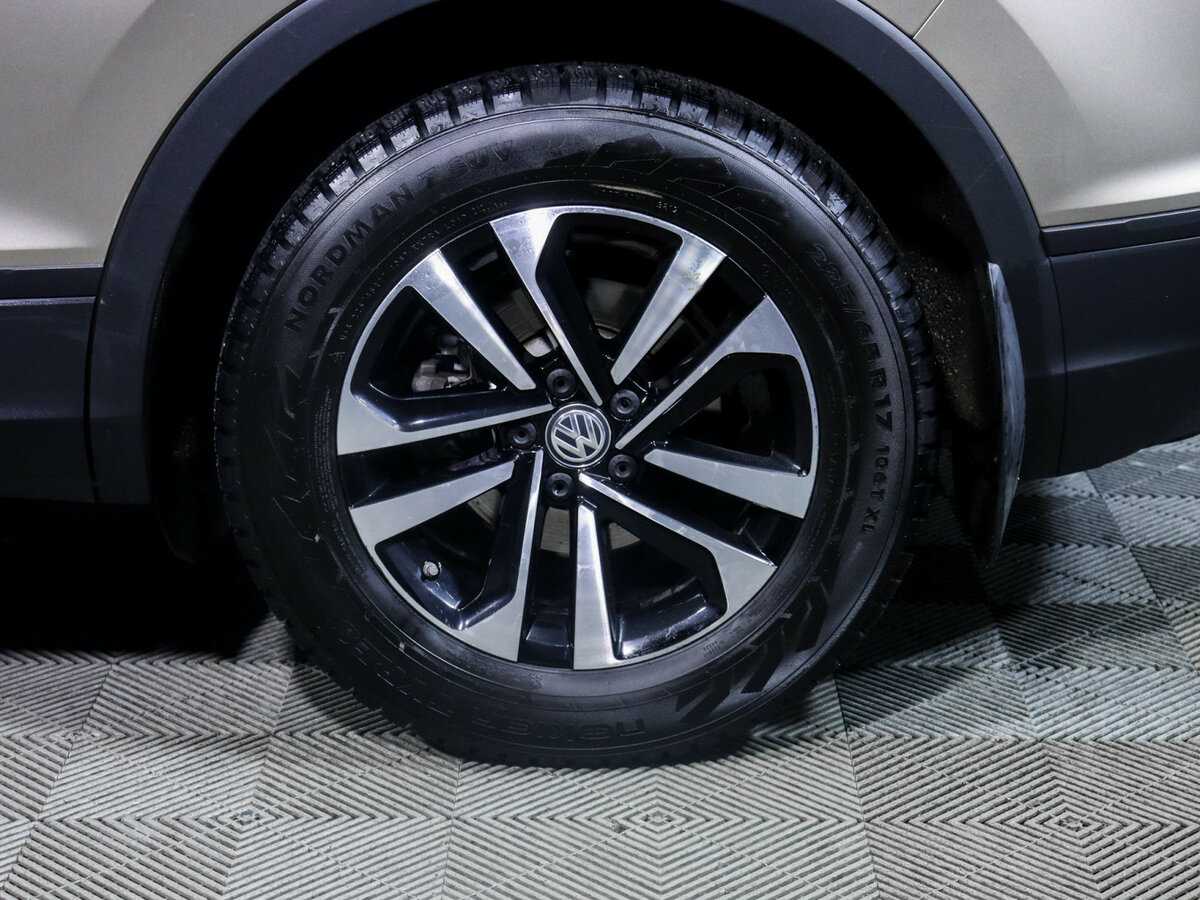 Б/У Фольксваген Тигуан 2020 года. Фото: #11