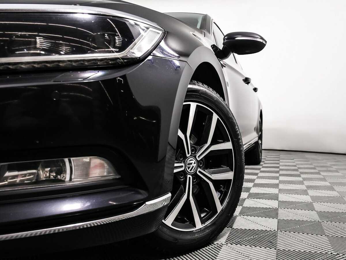 Б/У Фольксваген Пассат 2018 года. Фото: #14