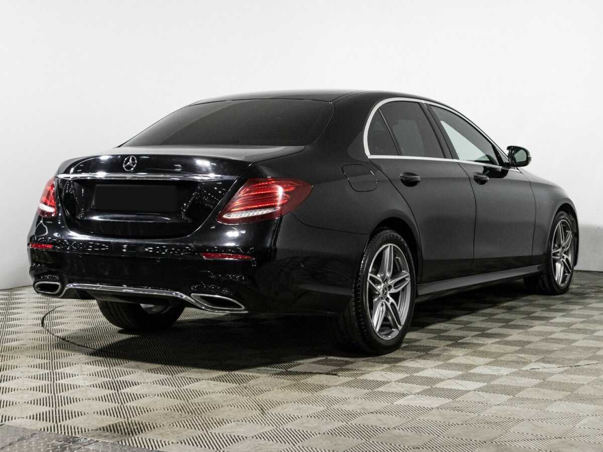 Б/У Мерседес-Бенц Е-Класс 2018 года. Фото: #4