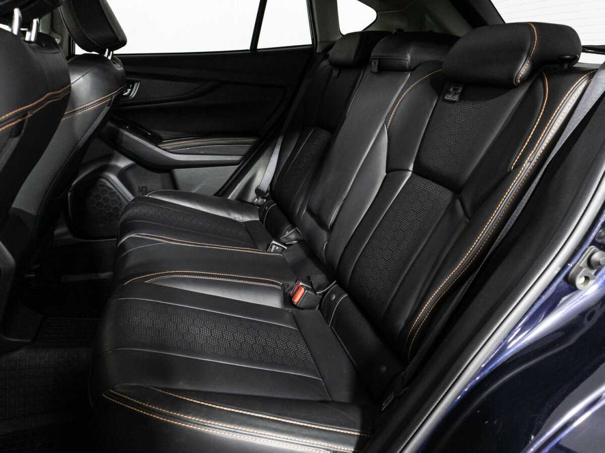 Б/У Субару ИксВи 2017 года. Фото: #9