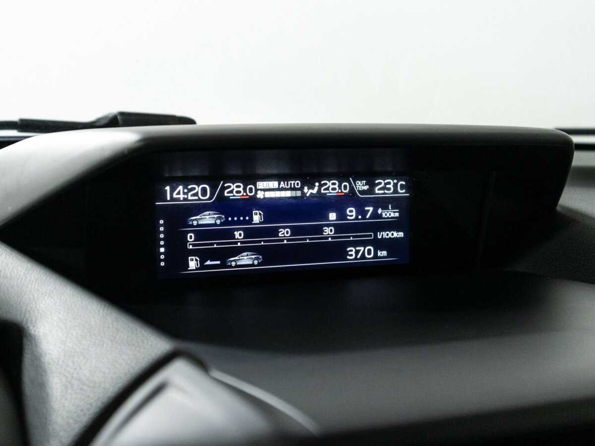 Б/У Субару ИксВи 2017 года. Фото: #15