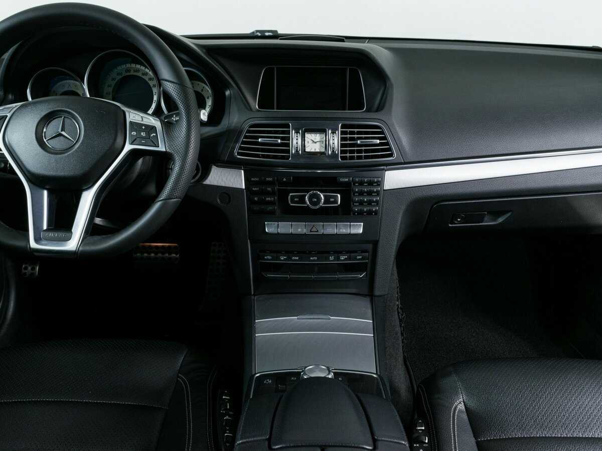 Б/У Мерседес-Бенц Е-Класс 2014 года. Фото: #8