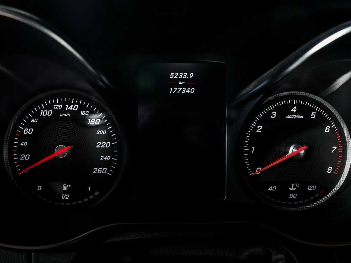 Б/У Мерседес-Бенц Ц-Класс 2014 года. Фото: #7