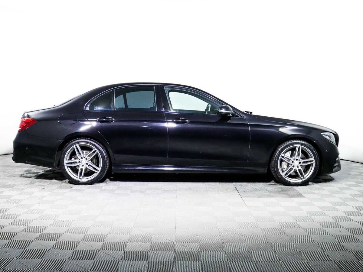 Б/У Мерседес-Бенц Е-Класс 2016 года. Фото: #3