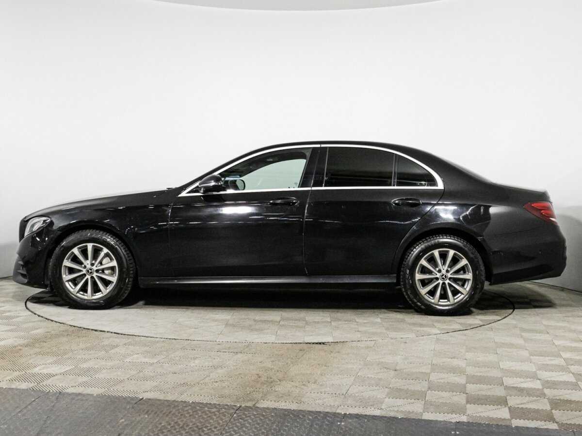 Б/У Мерседес-Бенц Е-Класс 2019 года. Фото: #7