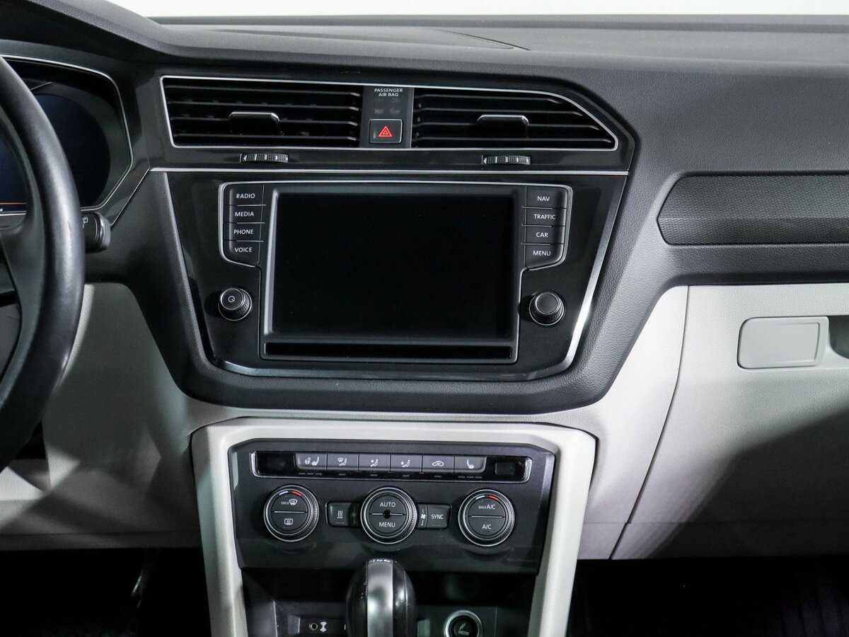 Б/У Фольксваген Тигуан 2016 года. Фото: #9