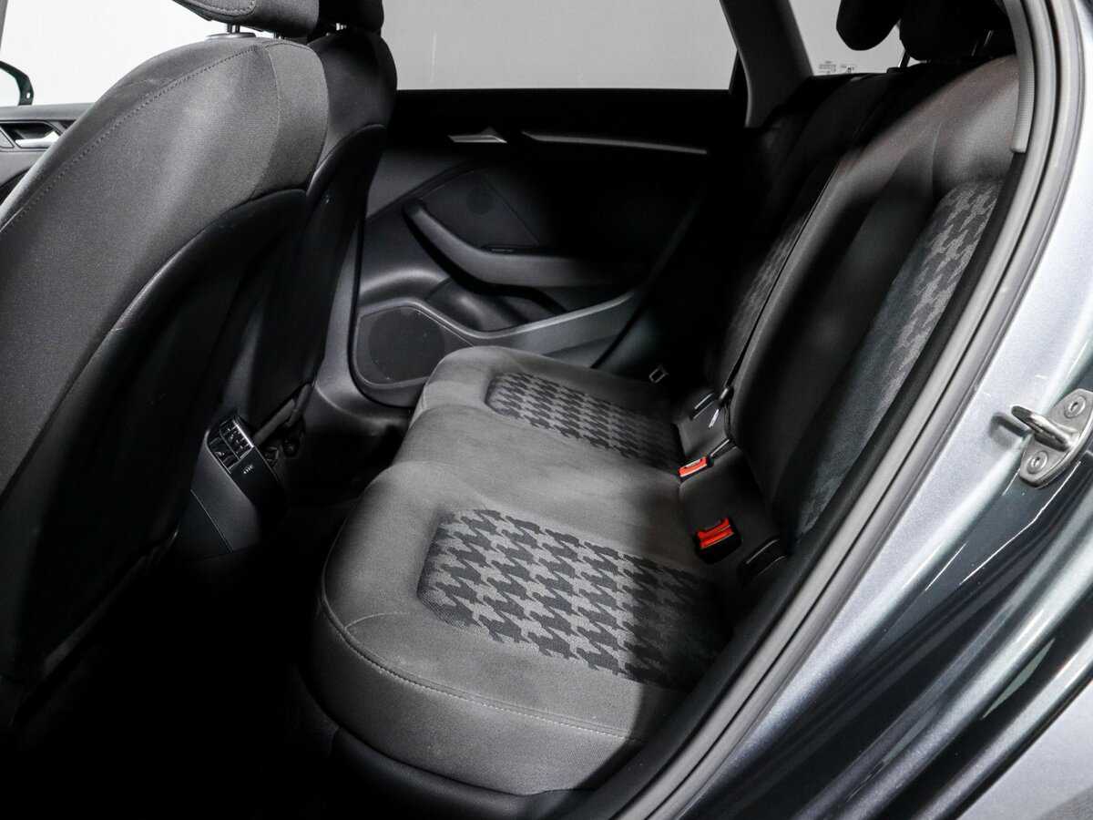 Б/У Ауди А3 2014 года. Фото: #6