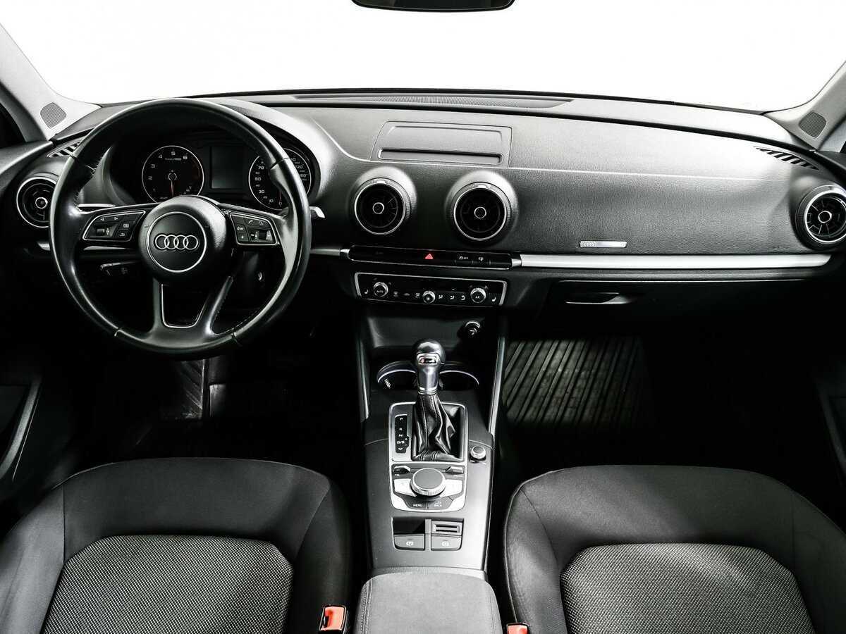 Б/У Ауди А3 2017 года. Фото: #10