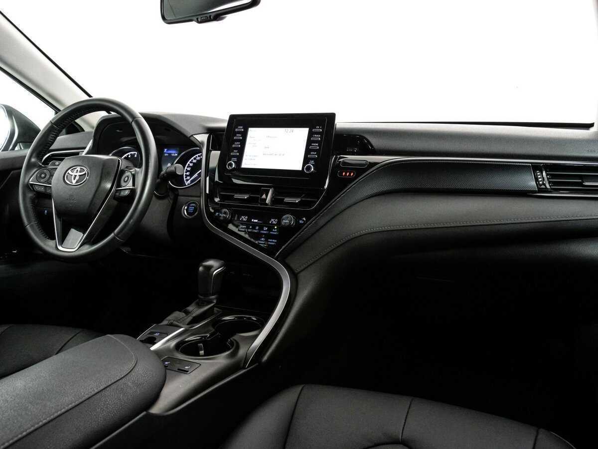 Б/У Тойота Камри 2021 года. Фото: #6