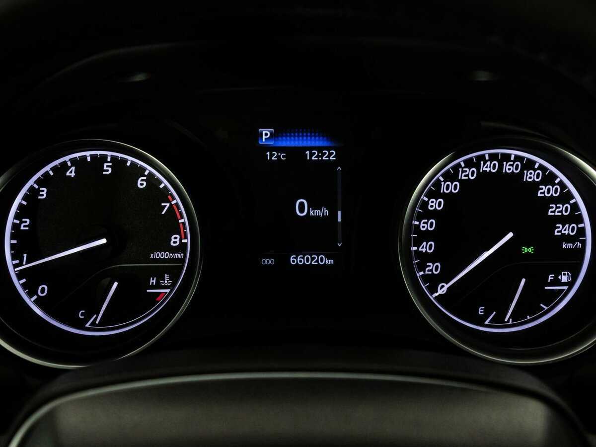 Б/У Тойота Камри 2021 года. Фото: #17