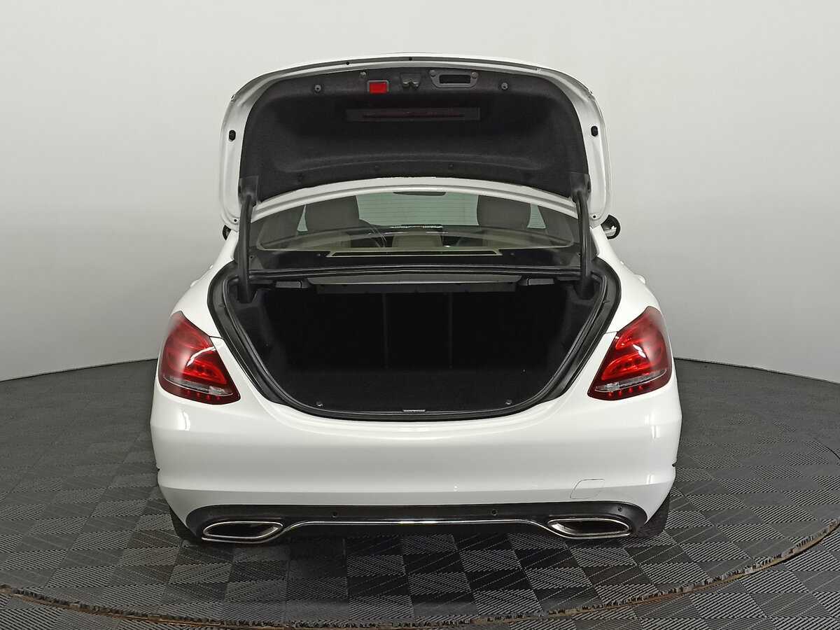 Б/У Мерседес-Бенц Ц-Класс 2014 года. Фото: #9