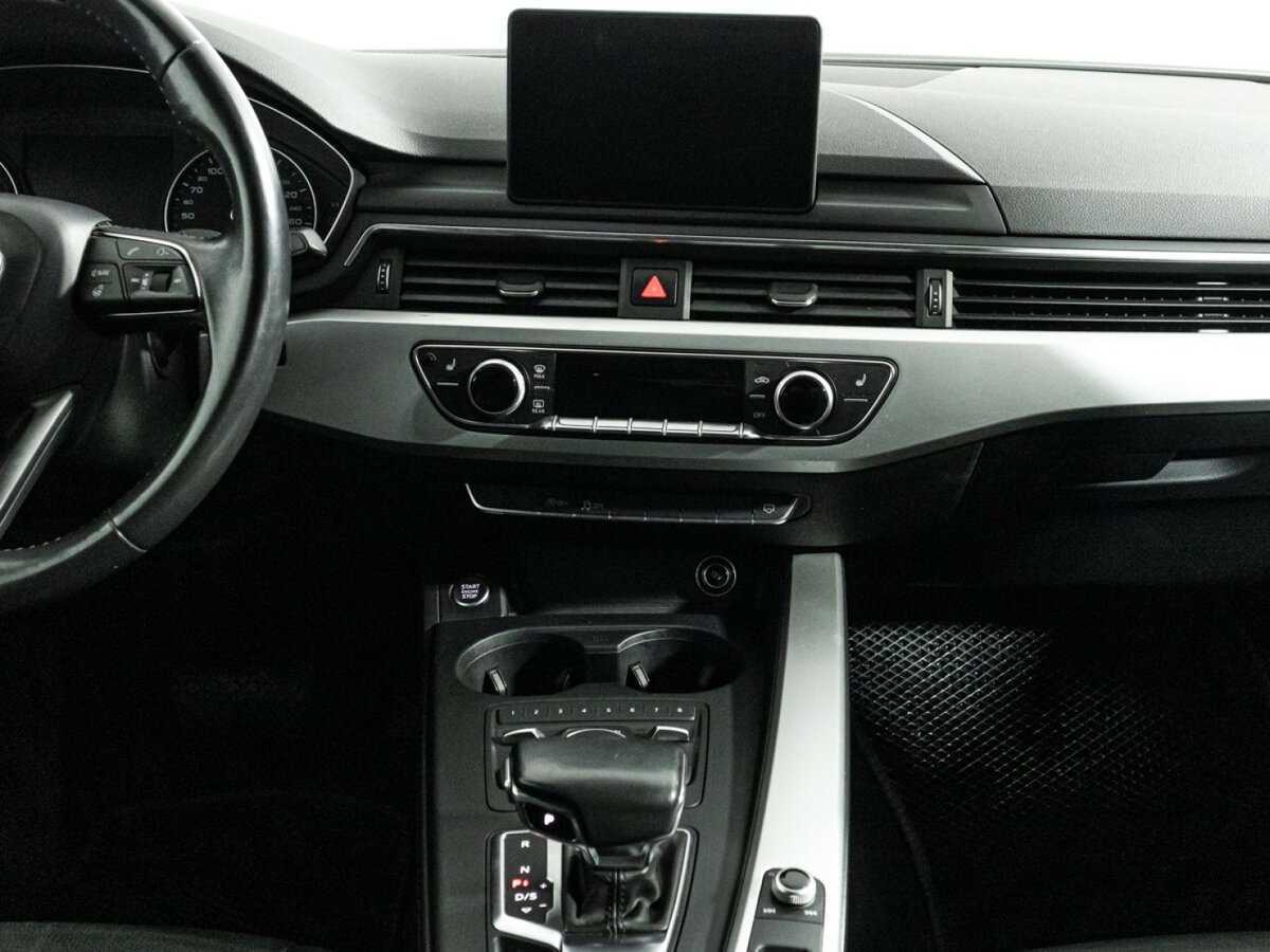 Б/У Ауди А4 2018 года. Фото: #13