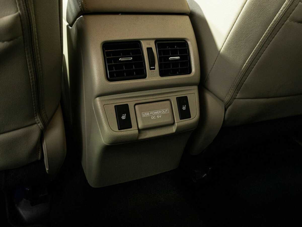 Б/У Субару Аутбэк 2018 года. Фото: #24