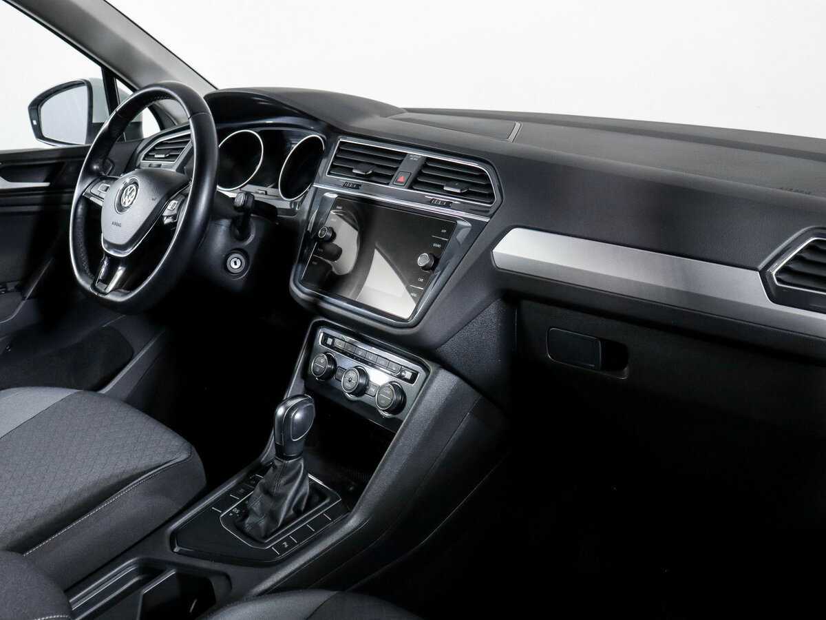 Б/У Фольксваген Тигуан 2020 года. Фото: #5