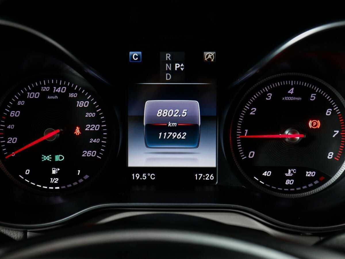 Б/У Мерседес-Бенц Ц-Класс 2015 года. Фото: #7