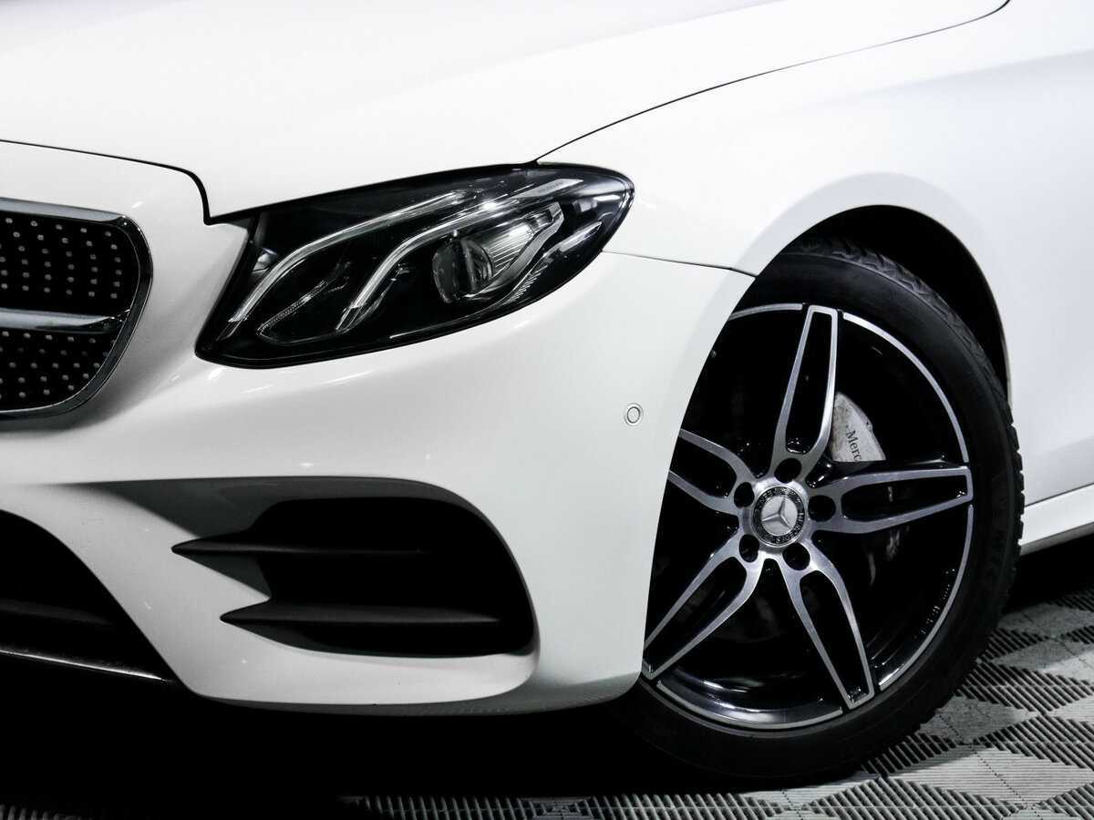 Б/У Мерседес-Бенц Е-Класс 2016 года. Фото: #11