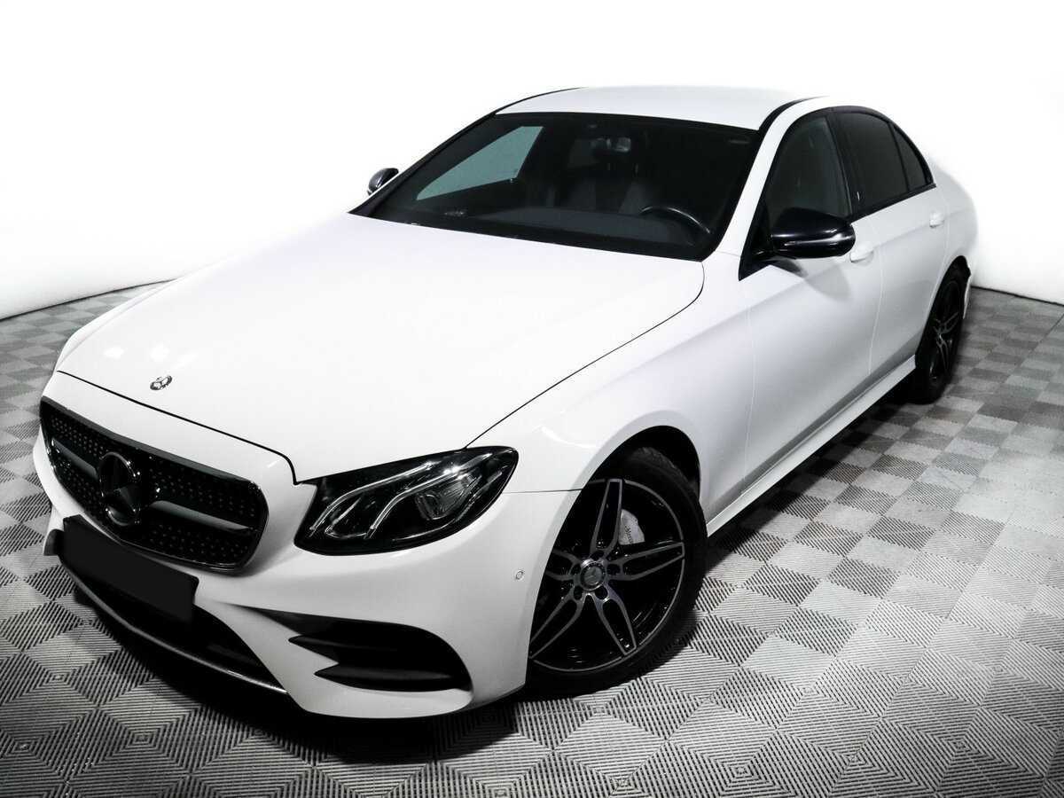 Б/У Мерседес-Бенц Е-Класс 2016 года. Фото: #12