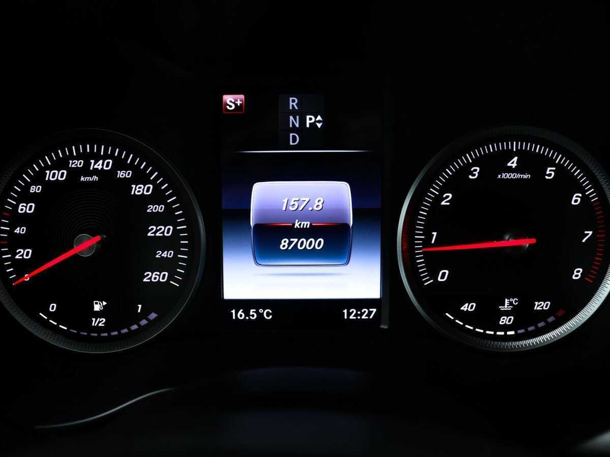 Б/У Мерседес-Бенц Ц-Класс 2017 года. Фото: #17