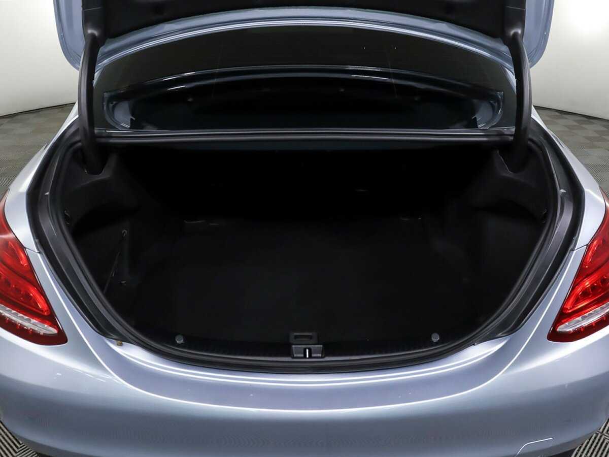 Б/У Мерседес-Бенц Ц-Класс 2017 года. Фото: #18