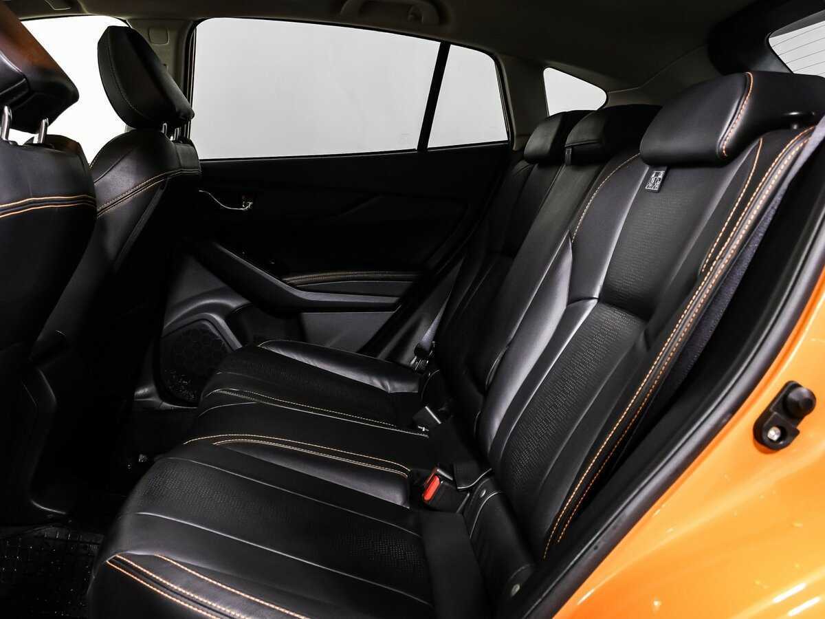 Б/У Субару ИксВи 2017 года. Фото: #12