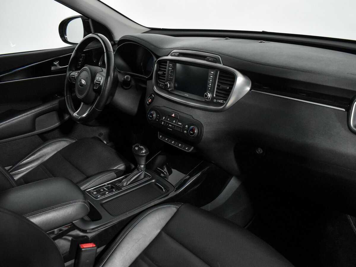 Б/У Киа Соренто 2016 года. Фото: #12