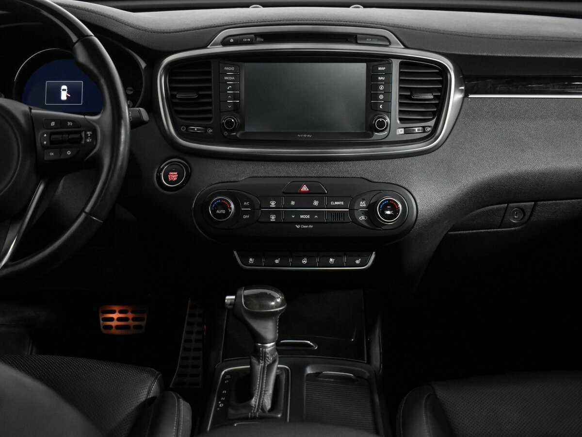 Б/У Киа Соренто 2016 года. Фото: #13