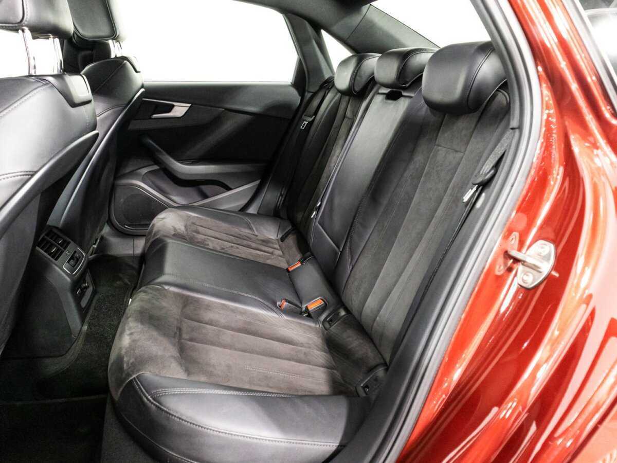 Б/У Ауди А4 2019 года. Фото: #9