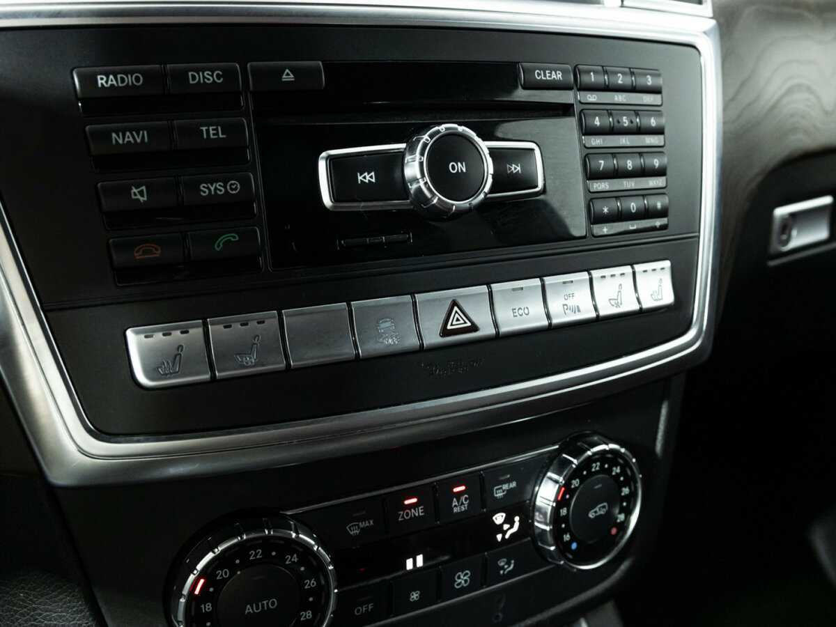 Б/У Мерседес-Бенц М-Класс 2012 года. Фото: #17