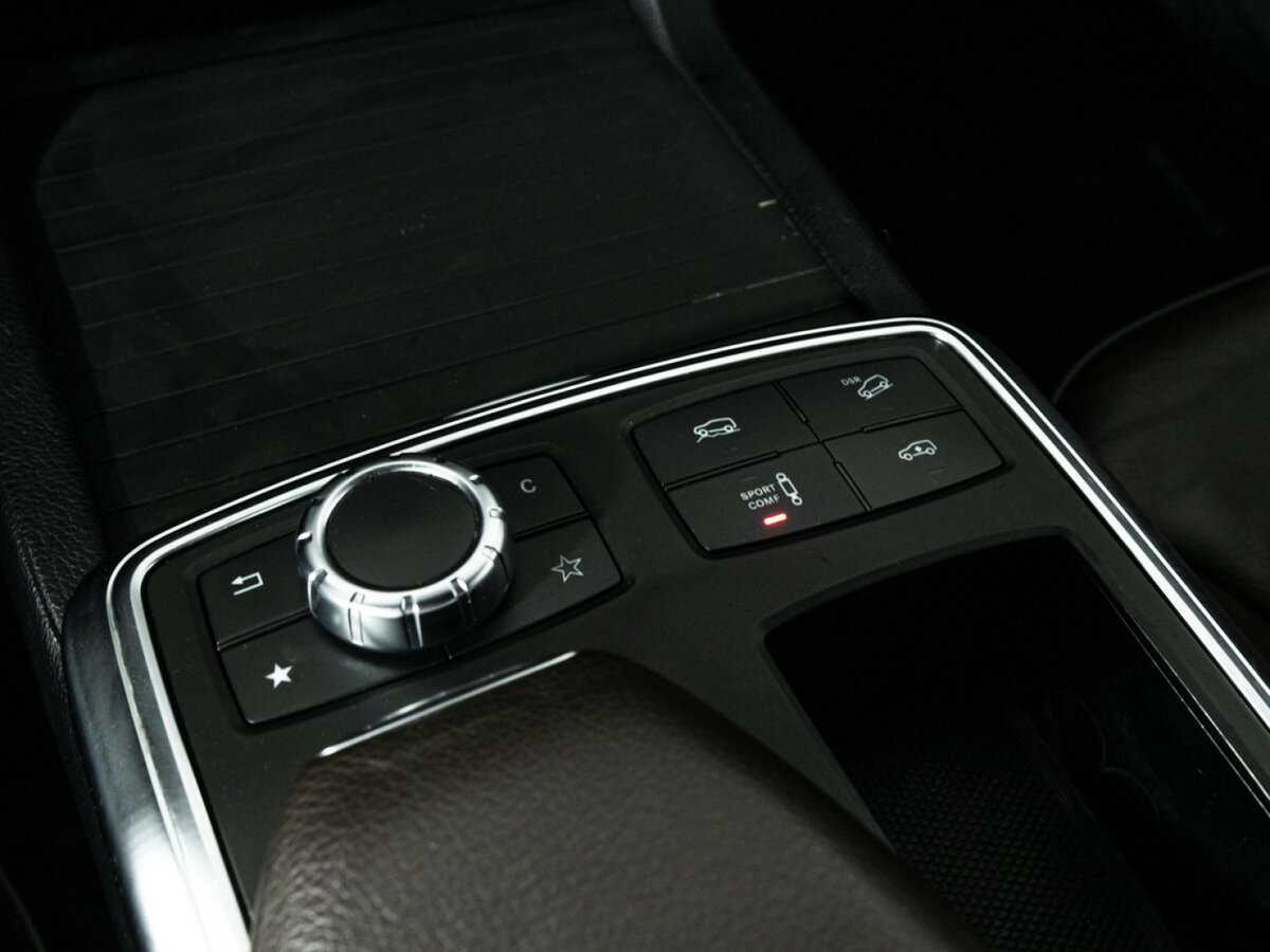 Б/У Мерседес-Бенц М-Класс 2012 года. Фото: #18