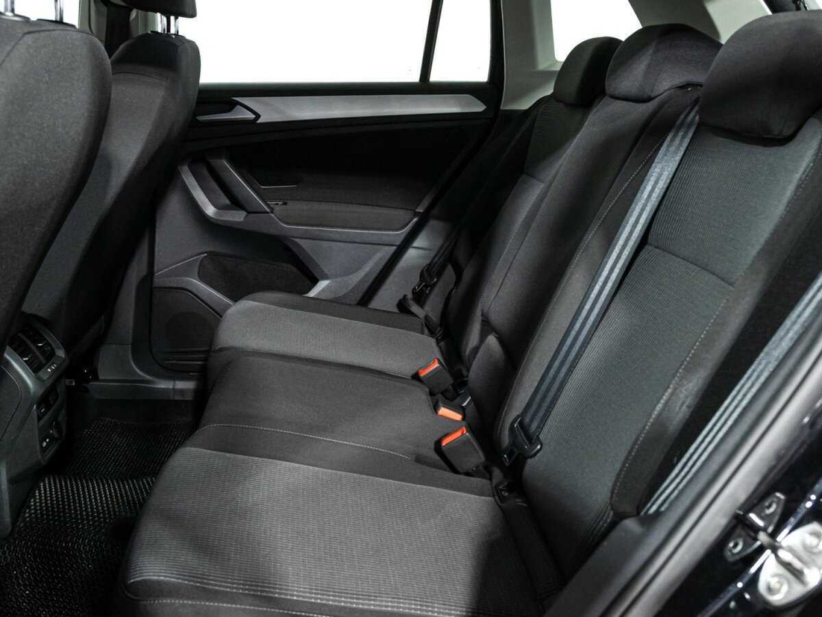 Б/У Фольксваген Тигуан 2020 года. Фото: #9