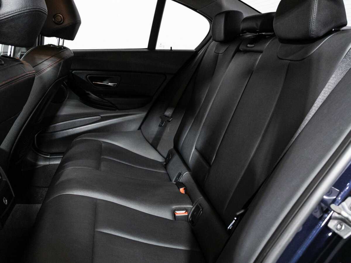 Б/У БМВ 3 серии 2015 года. Фото: #9